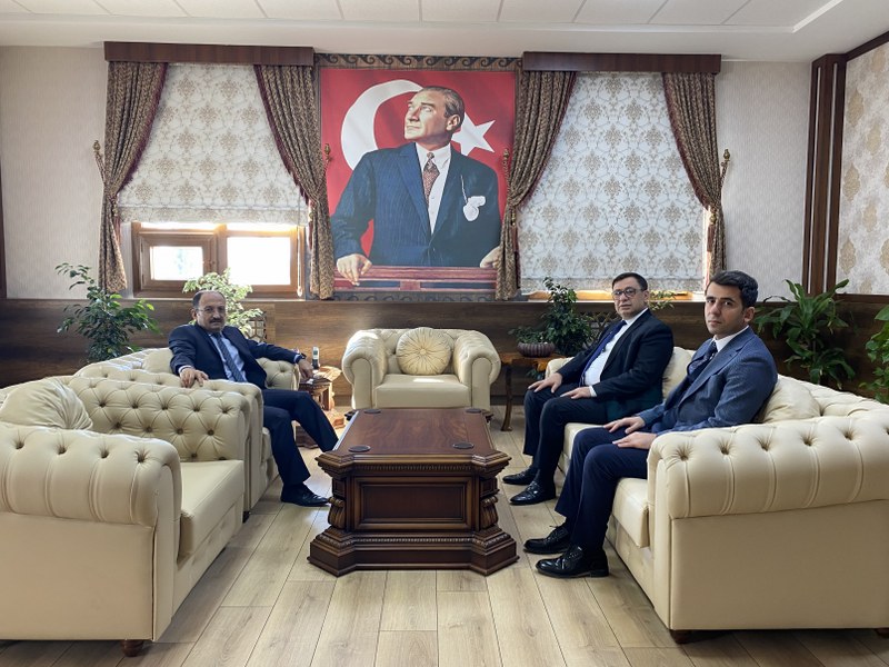 Kırıkhan Cumhuriyet Başsavcısı Osman Öztürk ve Reyhanlı Cumhuriyet Başsavcısı Burak Öztürk'ten Kaymakamımıza Ziyaret