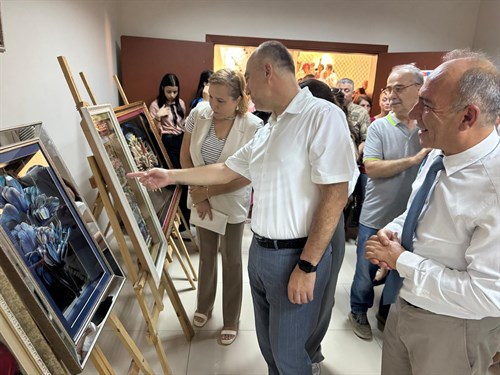 Halk Eğitim Merkezi "Yıl Sonu Sergisi" Açılışı, Kaymakamımız  Sayın Ümit ALTAY'ın  Katılımlarıyla Gerçekleştirildi. 