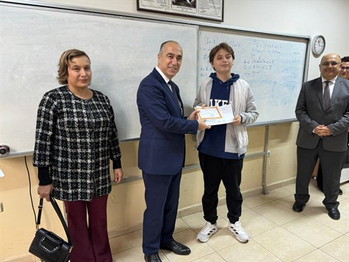 Kaymakamımız Ümit Altay Öğrencilerin Yarıyıl Tatili Karne Törenine katıldı